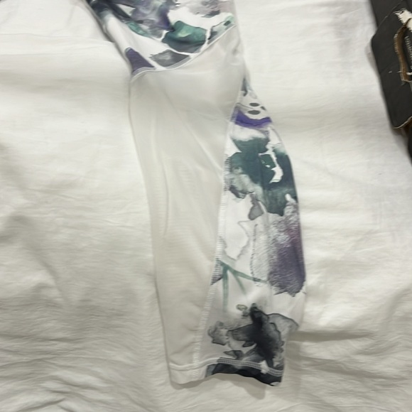 Athleta leggings - Picture 4 of 7